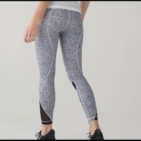 Lululemon Inspire Ankle Tight II‎ Miss Mosaic White Legging Size 4 - Picture 3 of 11
